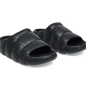Midnight Carbon Black Rolling Topographic Platform Slide Sandals Men Sm 8-9 NWT